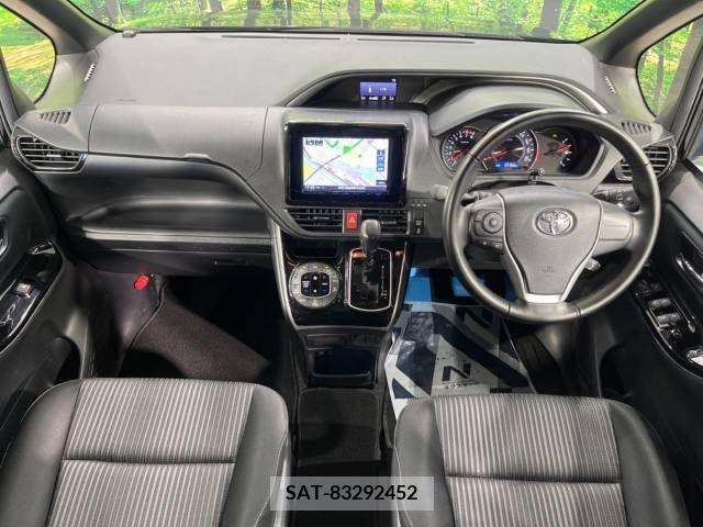 Toyota VOXY 2020-03 321662-1