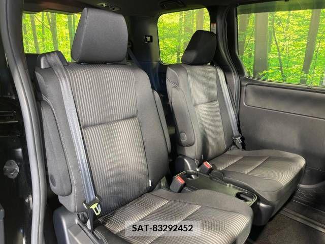 Toyota VOXY 2020-03 321662-9