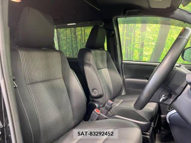 Toyota VOXY 2020-03 321662-8