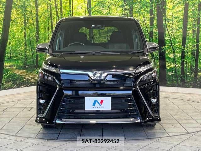 Toyota VOXY 2020-03 321662-15
