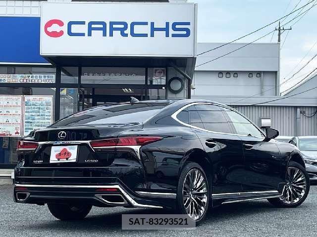 Lexus LS 2018-03 334410-2