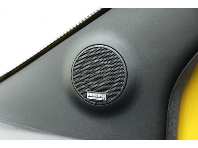 Abarth 695 2011-11 194658-14