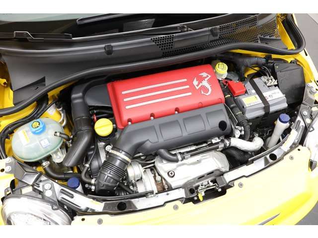 Abarth 695 2011-11 194658-5