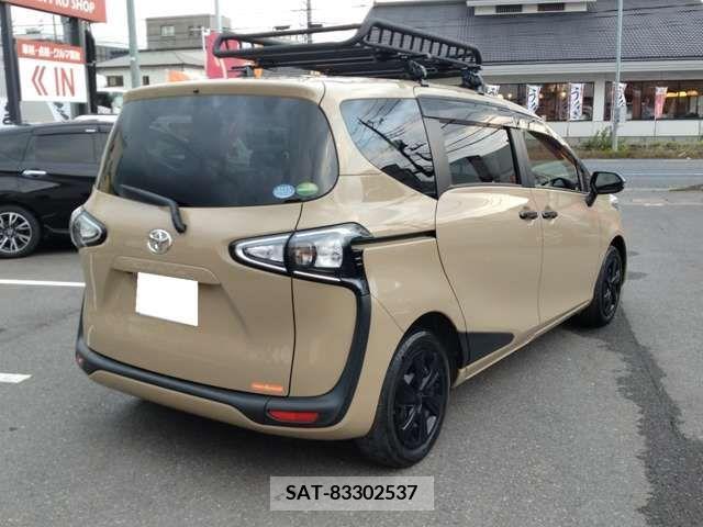Toyota SIENTA 2020-02 394028-2