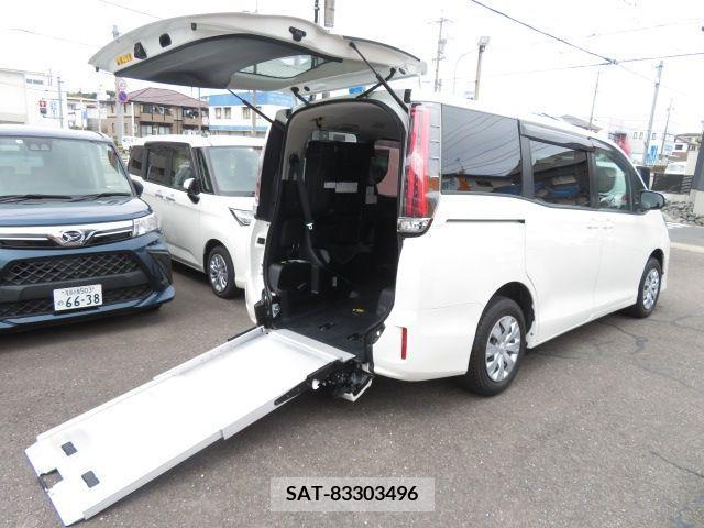 Toyota NOAH 2019-02 380882-0