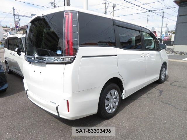 Toyota NOAH 2019-02 380882-28