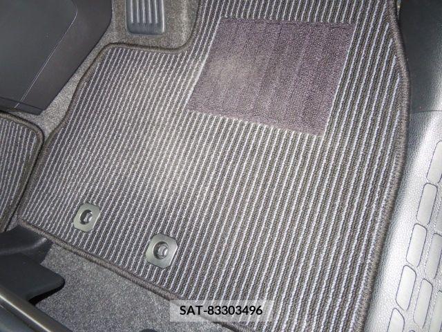 Toyota NOAH 2019-02 380882-23