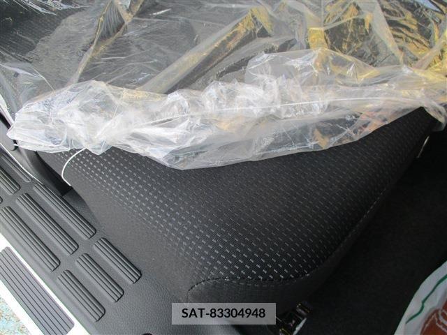 Mitsubishi CANTER 2023-10 208556-15