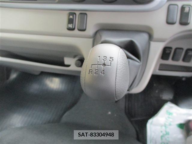 Mitsubishi CANTER 2023-10 208556-11