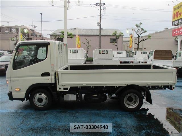 Mitsubishi CANTER 2023-10 208556-3