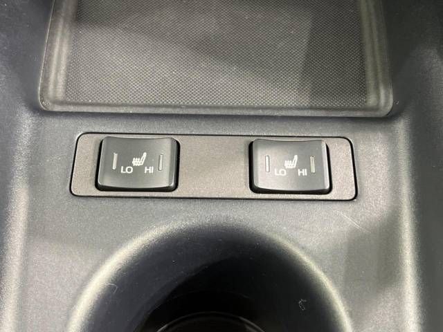 Toyota PRIUS 2019-04 186383-6