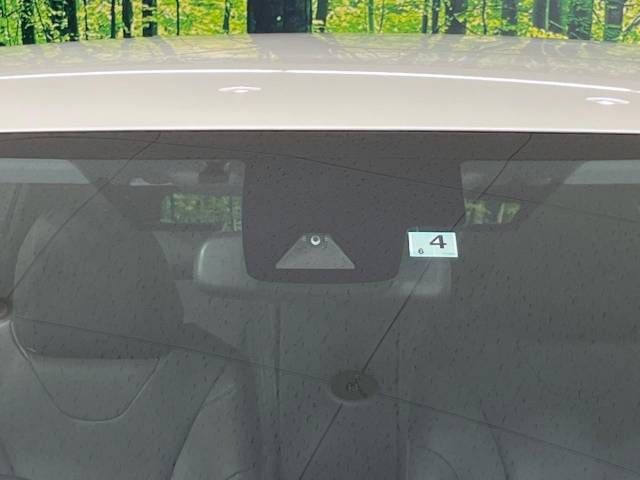 Toyota PRIUS 2019-04 186383-5