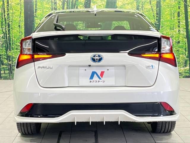 Toyota PRIUS 2019-04 186383-15