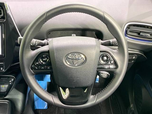 Toyota PRIUS 2019-04 186383-11