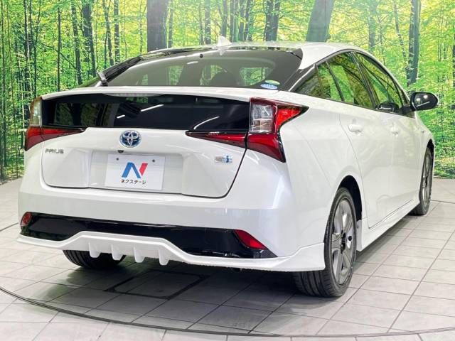 Toyota PRIUS 2019-04 186383-17