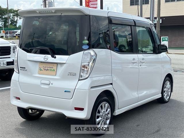 Nissan DAYZ 2015-10 359107-4