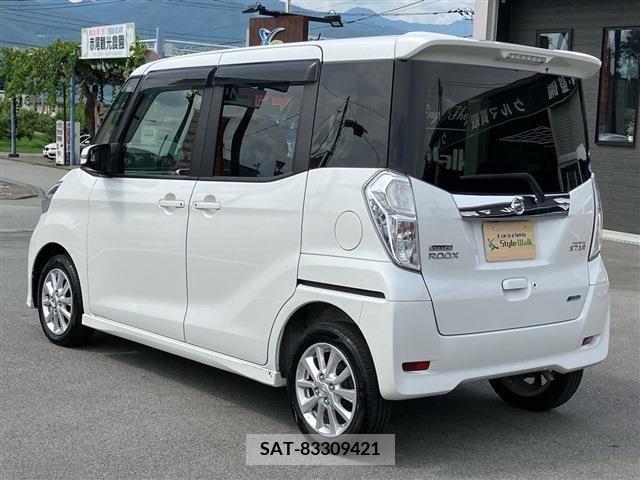 Nissan DAYZ 2015-10 359107-6