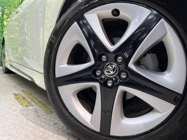Toyota PRIUS 2016-09 8902-13