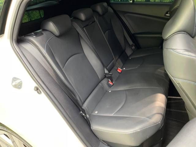 Toyota PRIUS 2016-09 8902-9