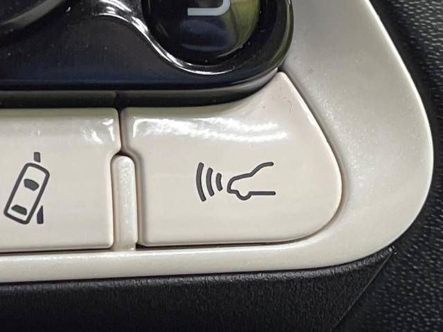 Toyota PRIUS 2016-09 8902-4