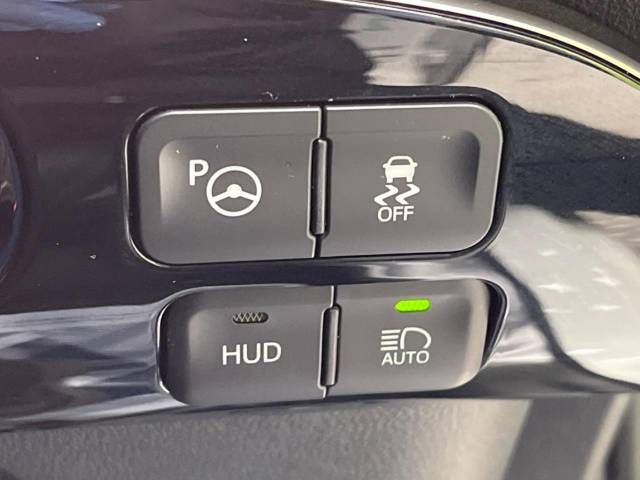 Toyota PRIUS 2016-09 8902-7