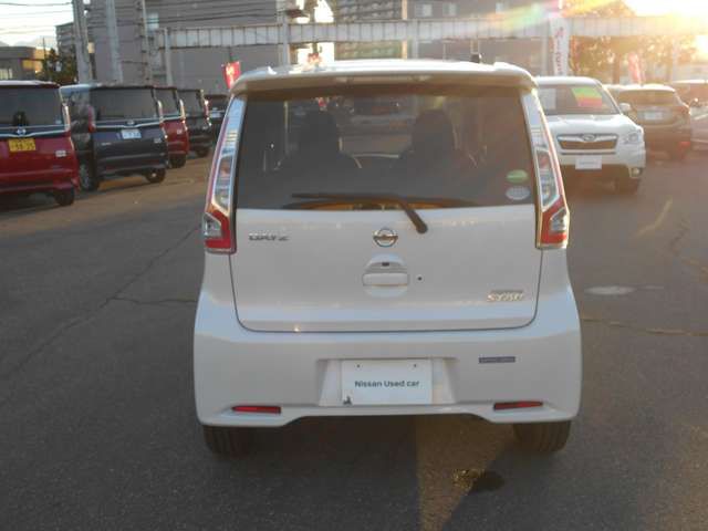 Nissan DAYZ 2016-11 185772-3