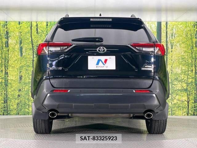 Toyota RAV4 2021-06 381032-15