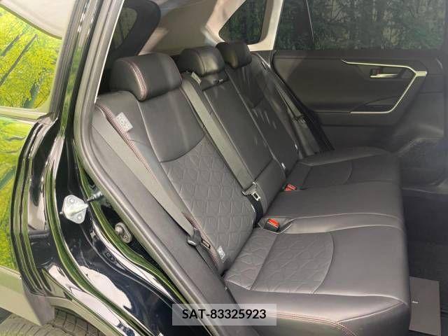 Toyota RAV4 2021-06 381032-9