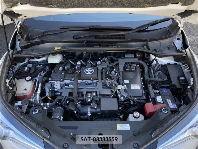 Toyota C-HR 2017-08 264391-19