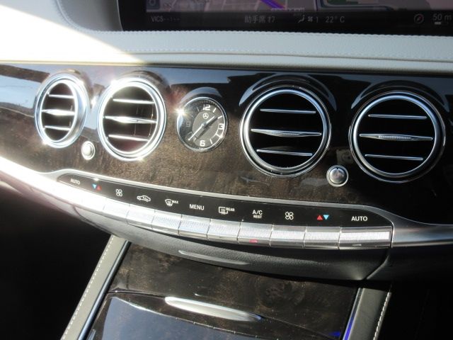 Mercedes Benz S-CLASS 2018-09 187866-23