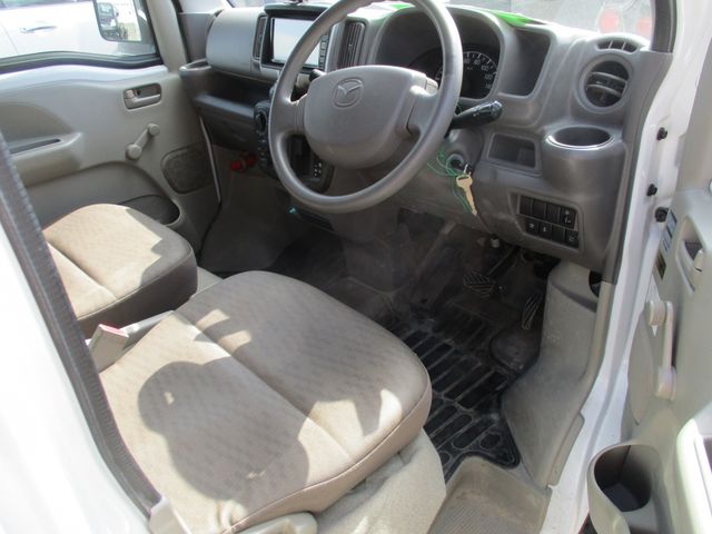 Mazda SCRUM VAN 2019-06 2840-16