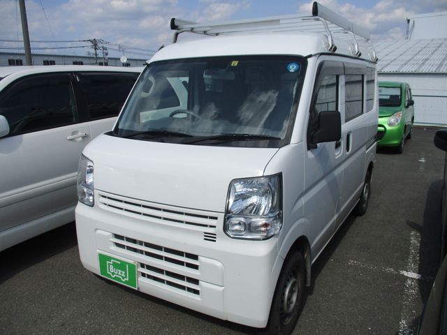 Mazda SCRUM VAN 2019-06 2840-0