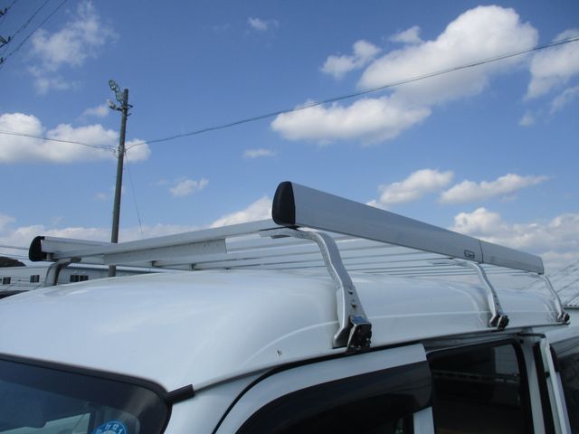 Mazda SCRUM VAN 2019-06 2840-25