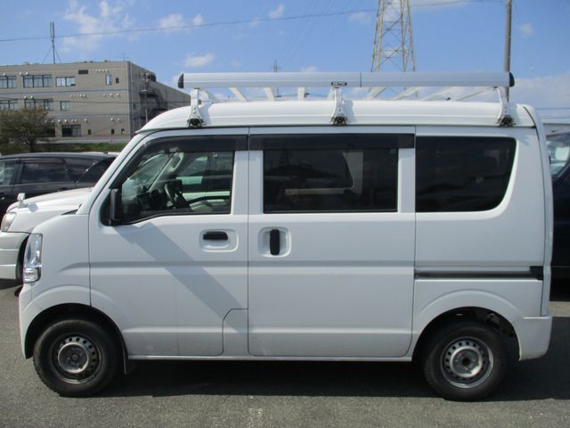 Mazda SCRUM VAN 2019-06 2840-4