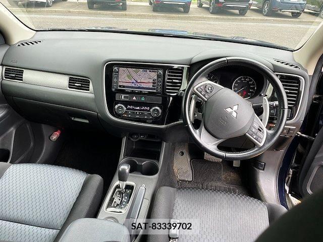 Mitsubishi OUTLANDER 2013-11 386857-1