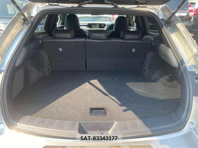 Lexus UX 2019-09 363061-15