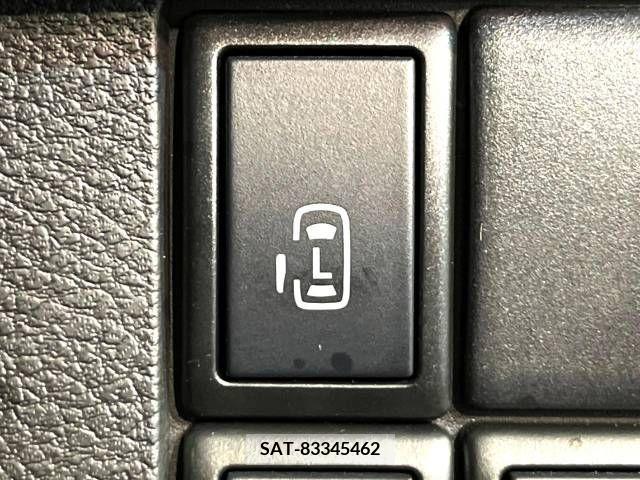 Suzuki SPACIA 2017-02 383985-6