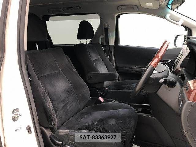Toyota VELLFIRE 2009-12 209388-9