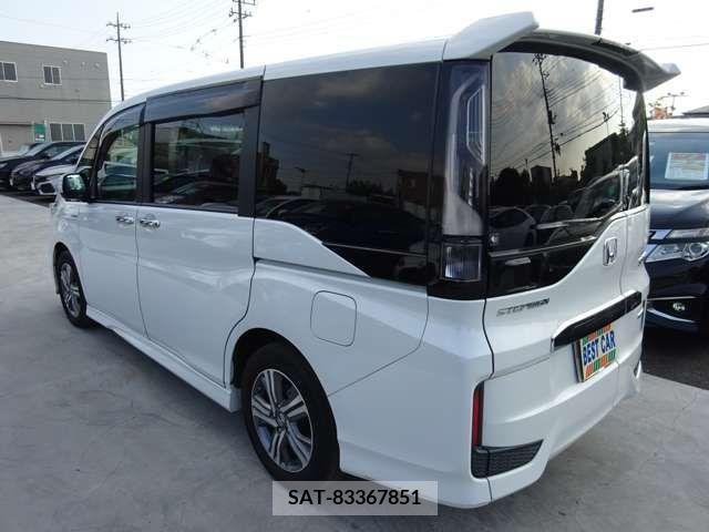 Honda e 2018-12 330313-2
