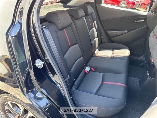 Mazda DEMIO 2015-08 359425-7