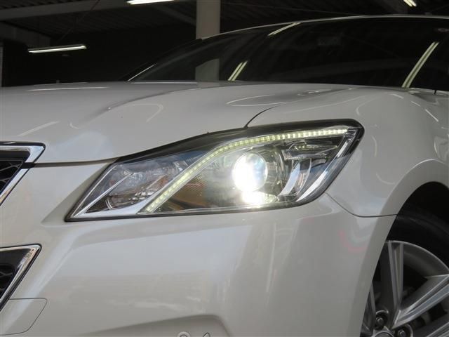 Toyota CROWN SEDAN 2014-03 196269-15
