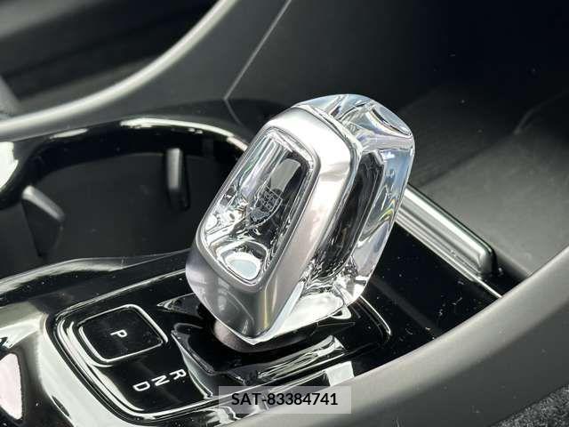 Volvo XC40 2022-11 320637-7
