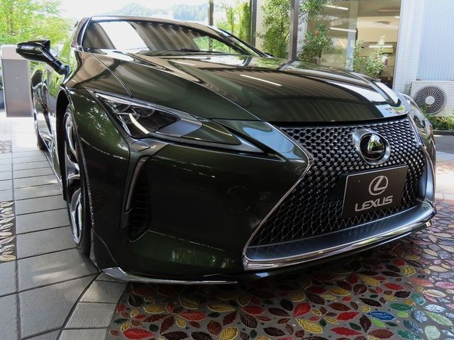 Lexus LC 2021-11 12376-8