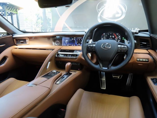 Lexus LC 2021-11 12376-21