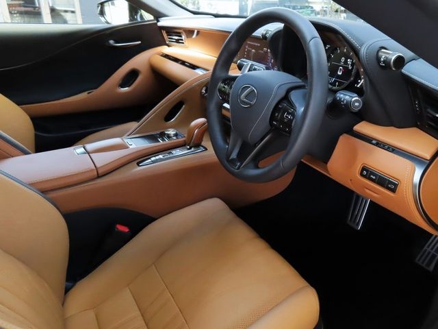 Lexus LC 2021-11 12376-18