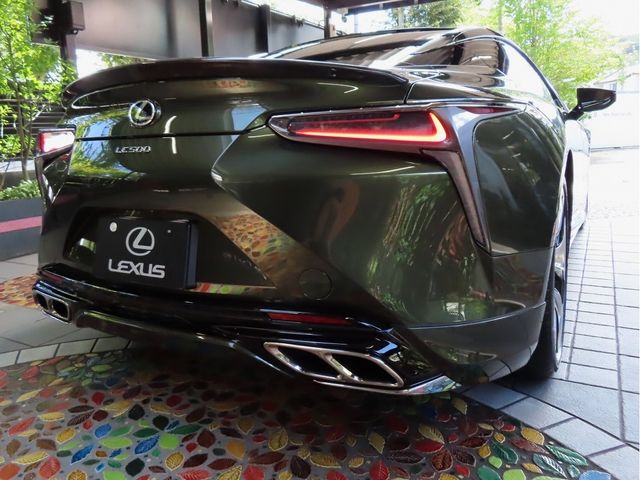 Lexus LC 2021-11 12376-1