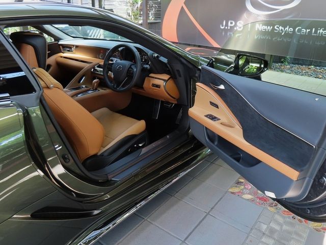 Lexus LC 2021-11 12376-17