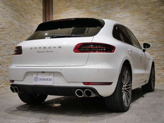 Porsche MACAN 2017-05 4834-7