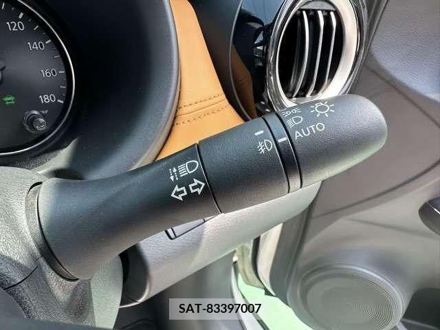Nissan KICKS 2021-12 362281-16