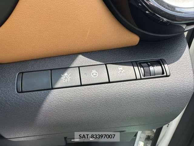 Nissan KICKS 2021-12 362281-15
